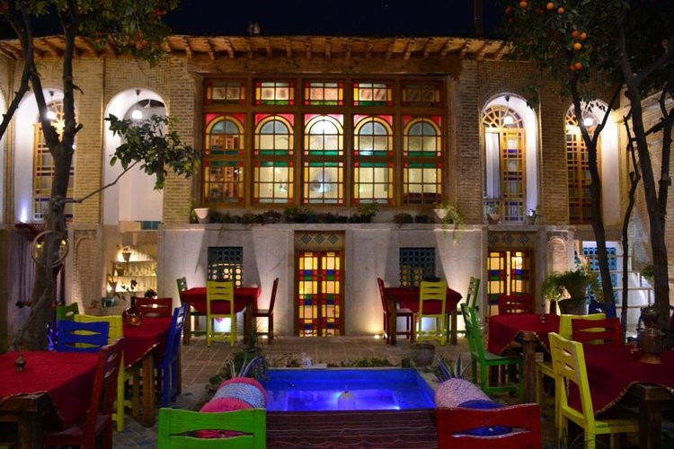عکس اقامتی از جنس سال های دور در شیراز