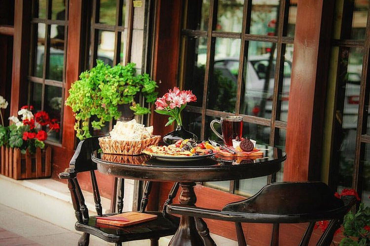 عکس گذری بر کافه های معروف شیراز