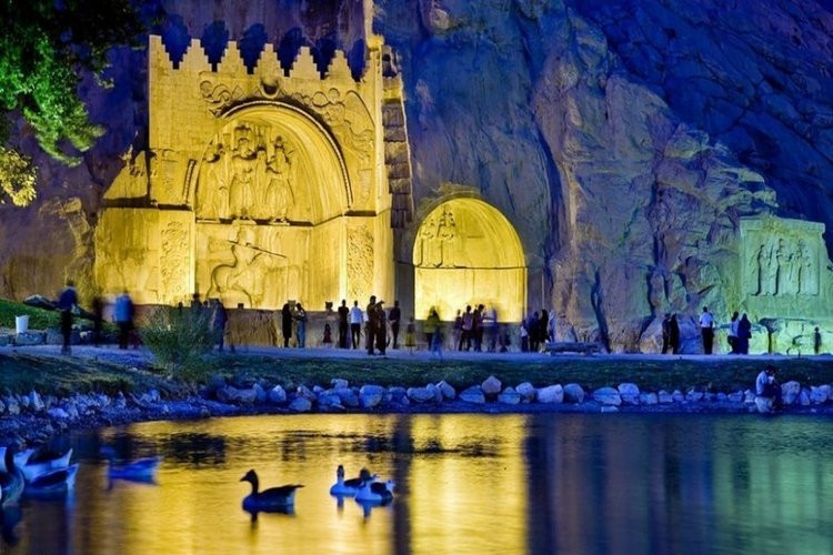 عکس طاق بستان کرمانشاه