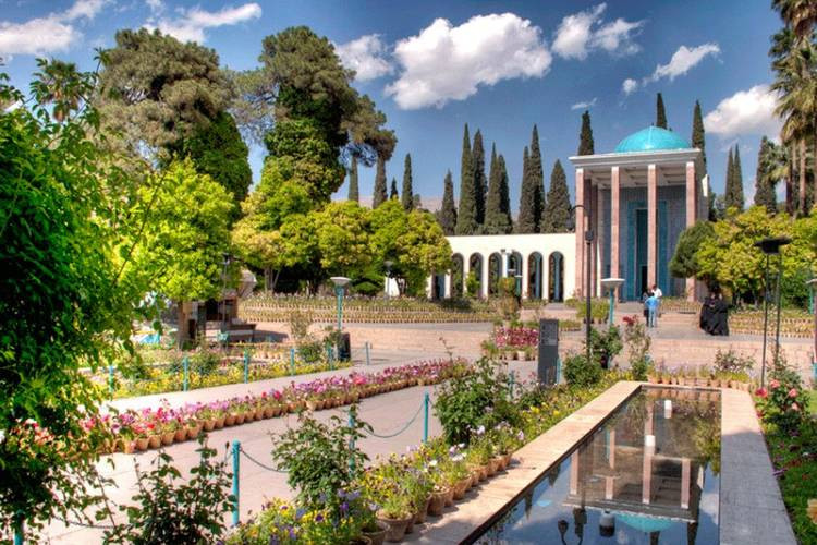 عکس آرامگاه سعدی شیرازی