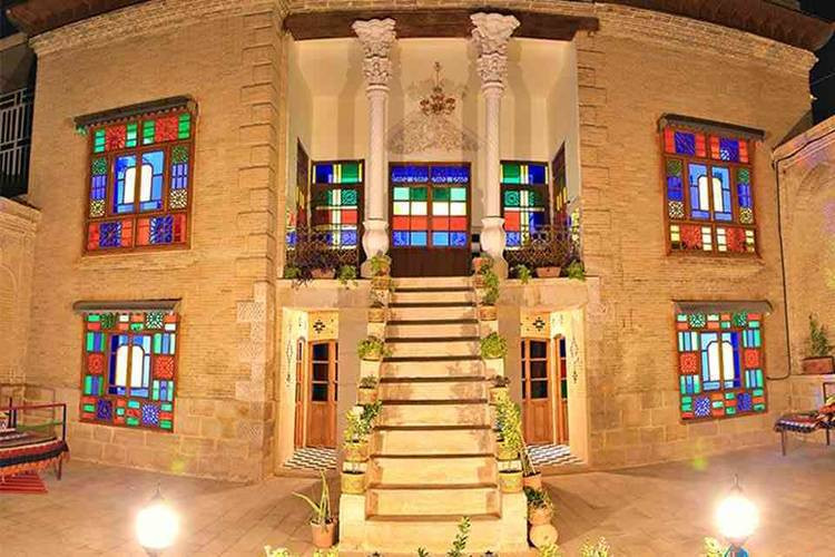 عکس اقامتگاه بوم‌گردی سی راه شیراز