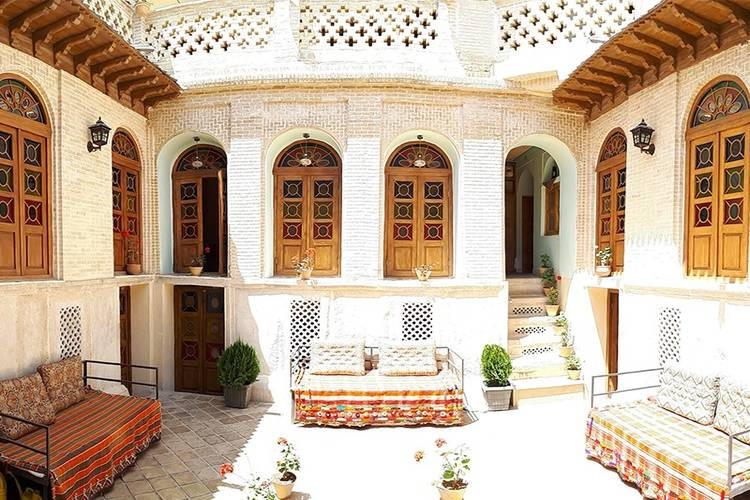 عکس اقامتگاه سنتی سپهری شیراز