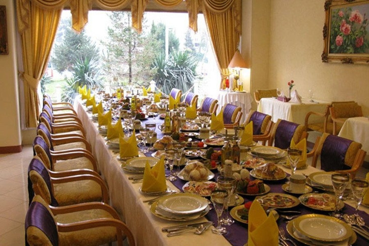 عکس هتل پارسیان استقلال