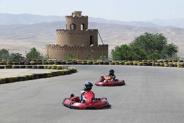 عکس کارتینگ باغ جوان اصفهان